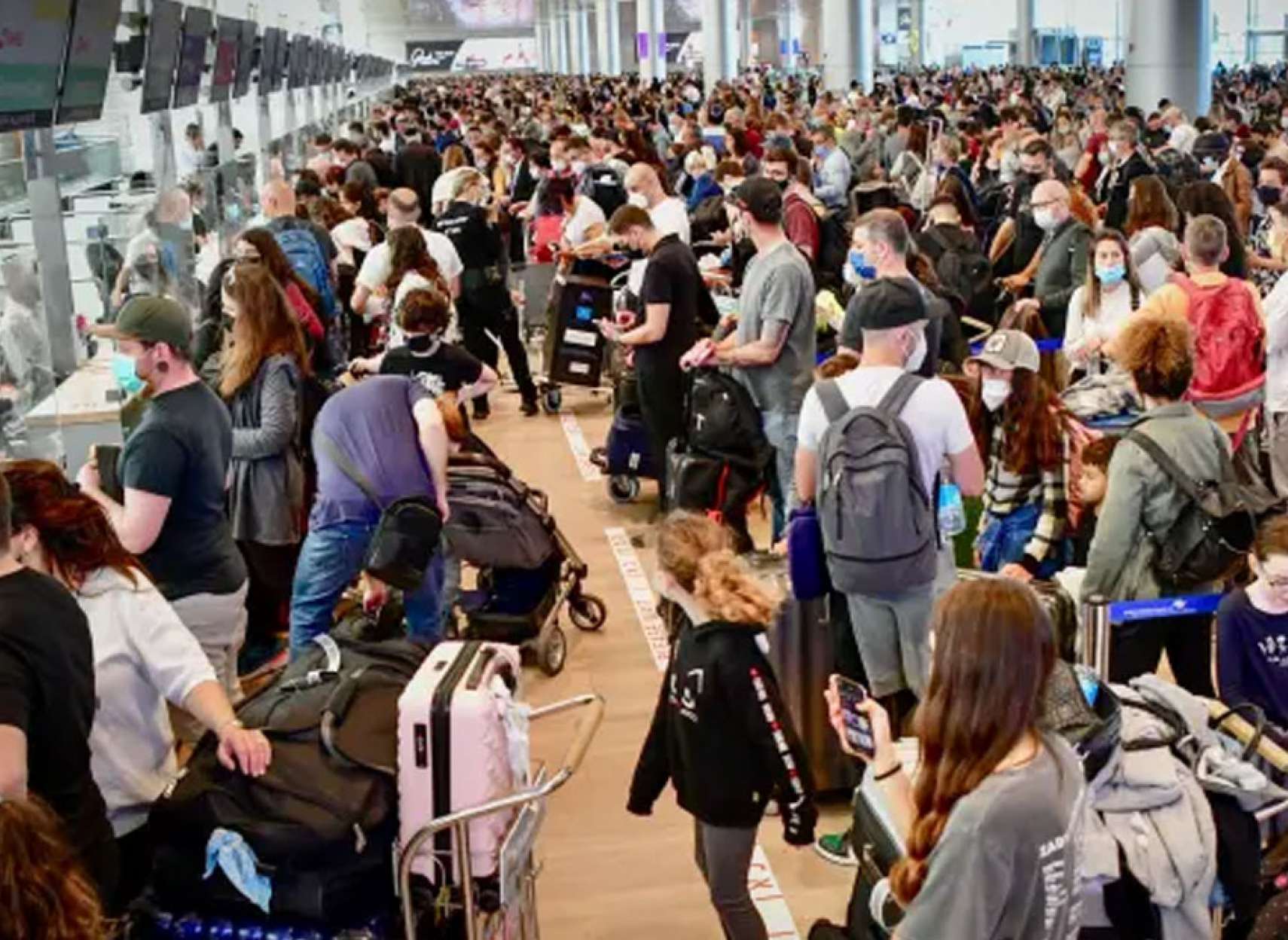 خبر-کانادا-مسافرین-محترم-توجه-فرمایند-دولت-مجددا-قوانین-سفر-را-بطور-موقت-عوض-کرد