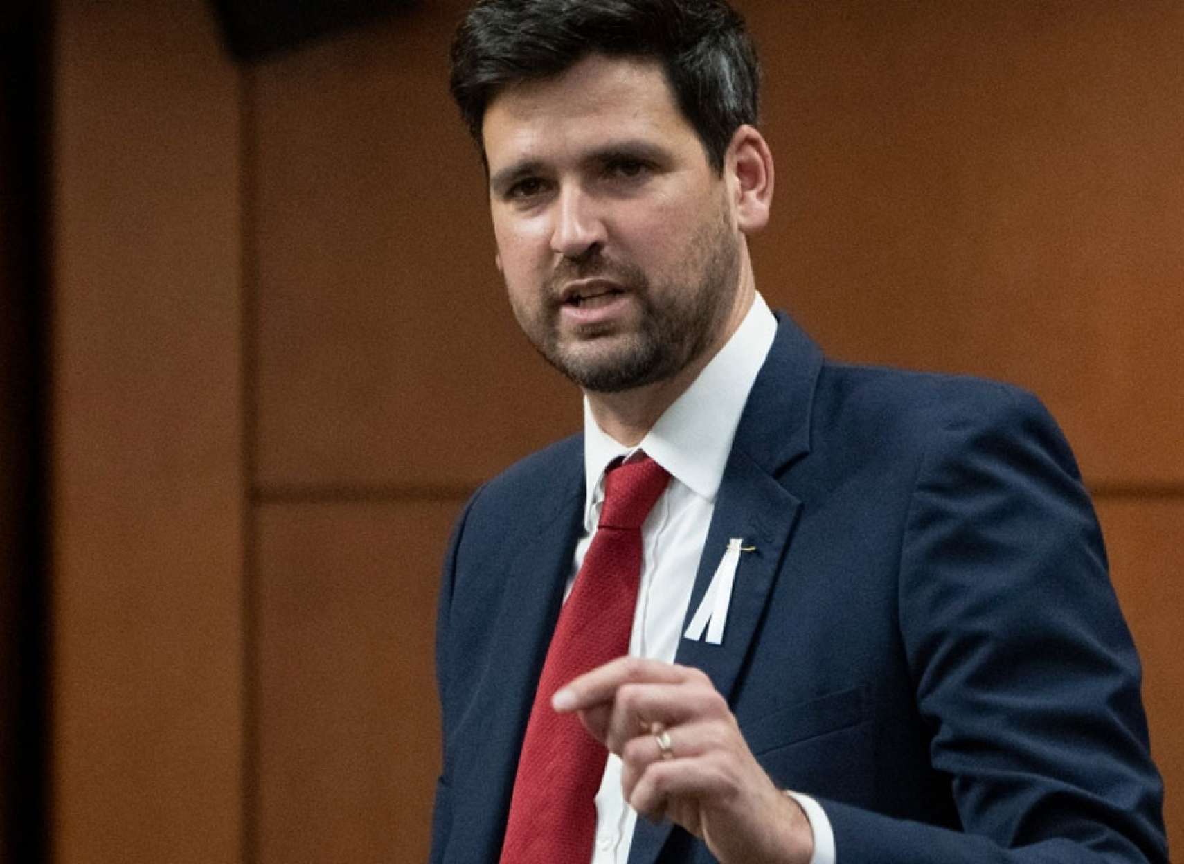 خبر-کانادا-پس-از-کرونا-تعداد-بسیار-زیادی-مهاجر-در-رشته-های-زیادی-می-پذیرد