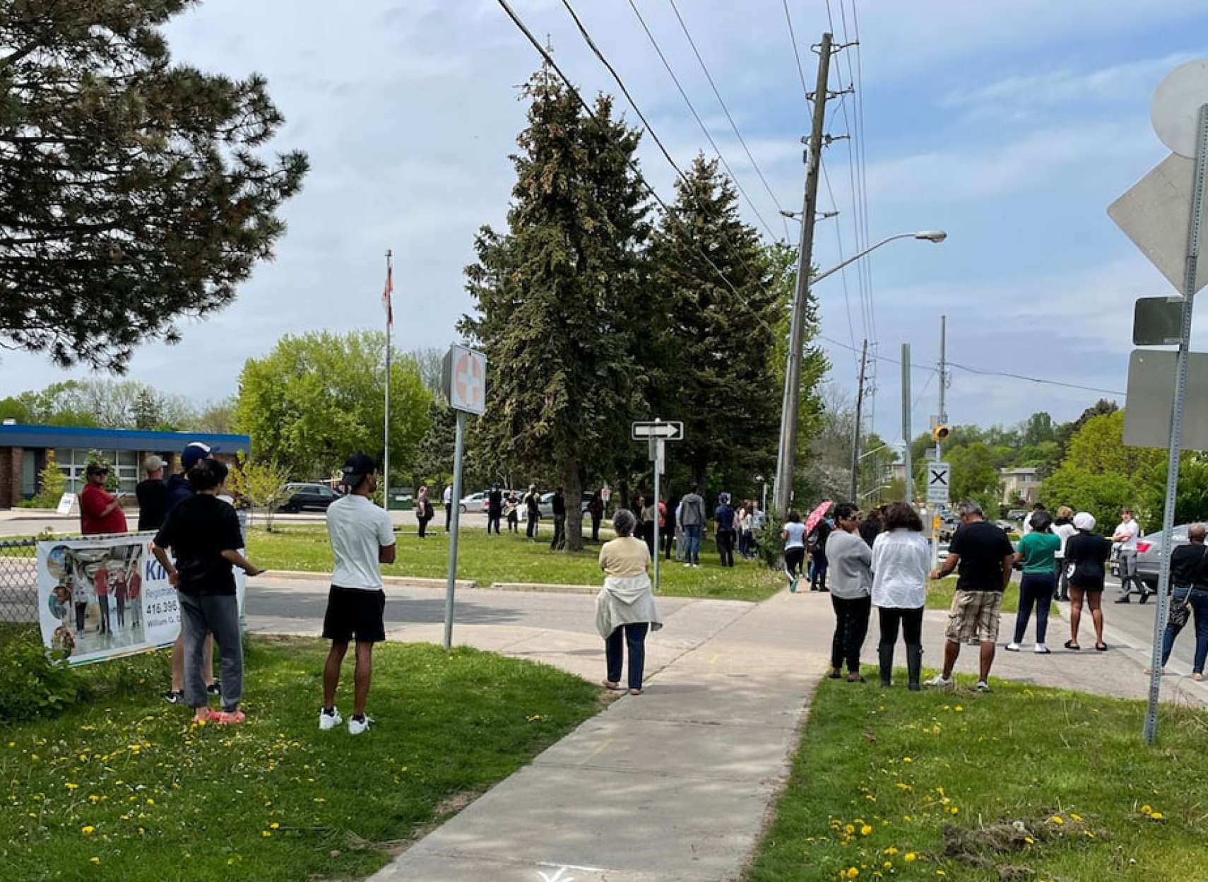 خبر-کانادا-پلیس-تورنتو-مثل-گلوله-جوان-تفنگ-بدست-در-مدرسه-را-کشت