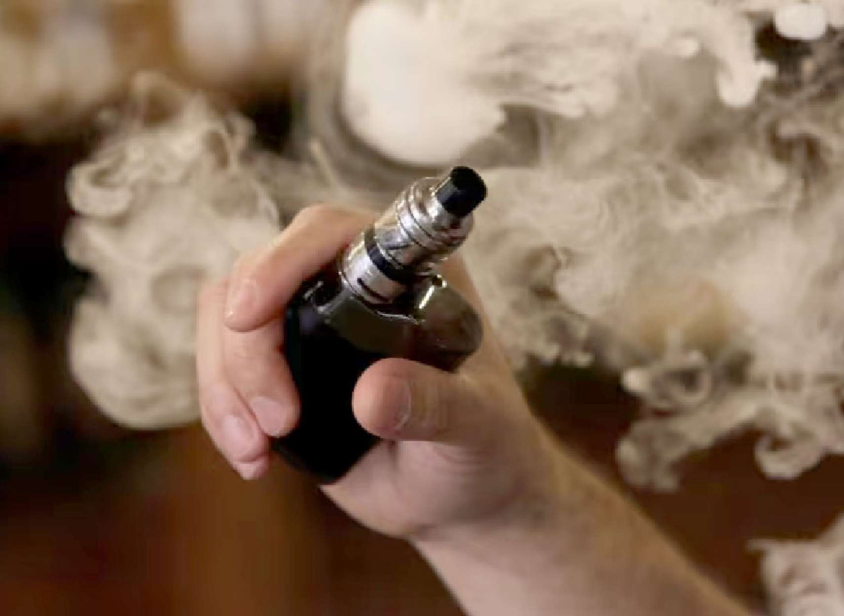 عشق-کانادا-مالیات-مردم-جدید-سیگار-الکترونیک-ویپ-برای-ترک-جوانان