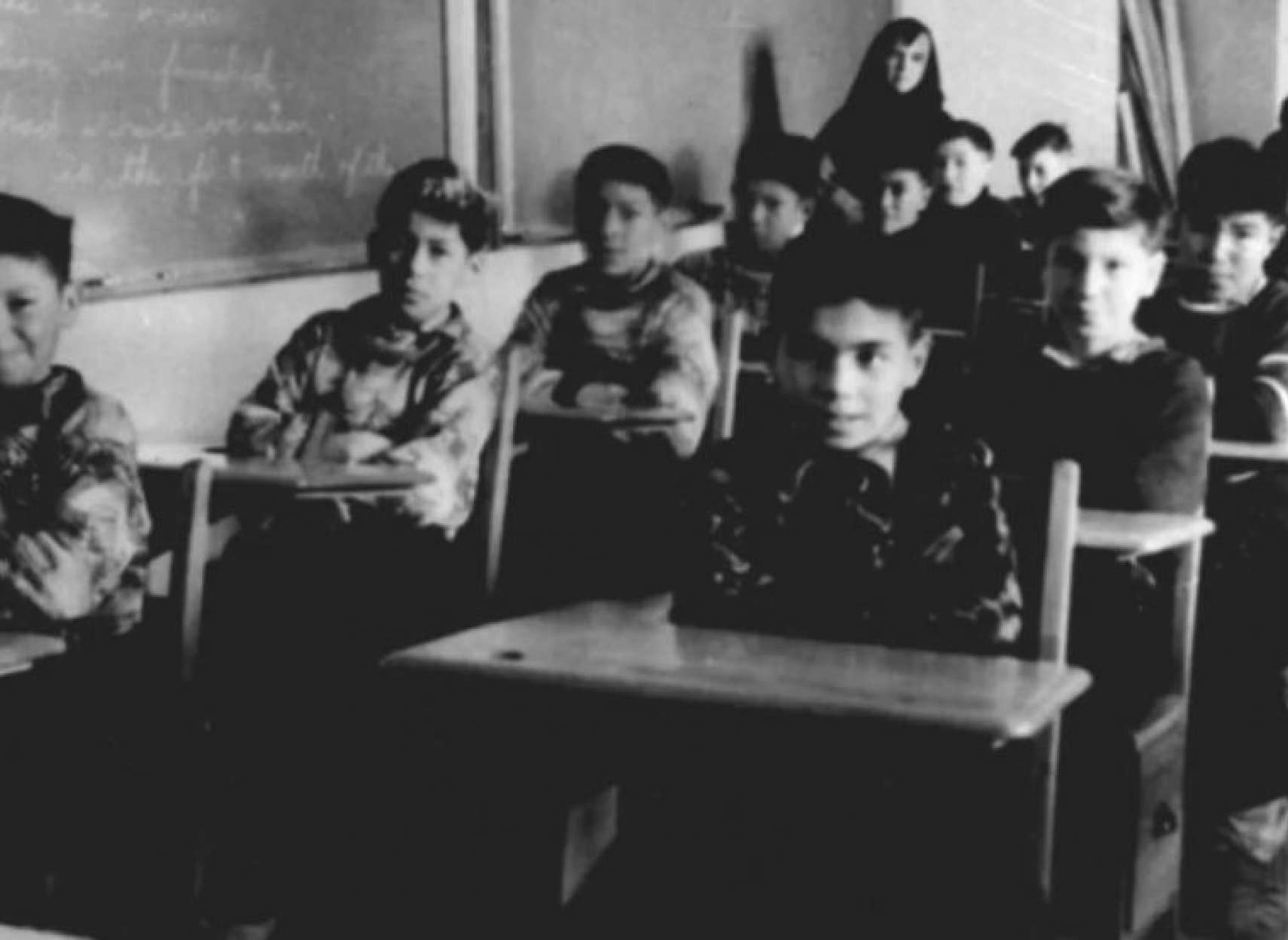 پرونده متعفن آزار کودکان بومی در مدرسه شبانه روزی سنت آن/سه بازمانده این مدرسه خواهان بازگشایی پرونده برای جبران خسارت هستند