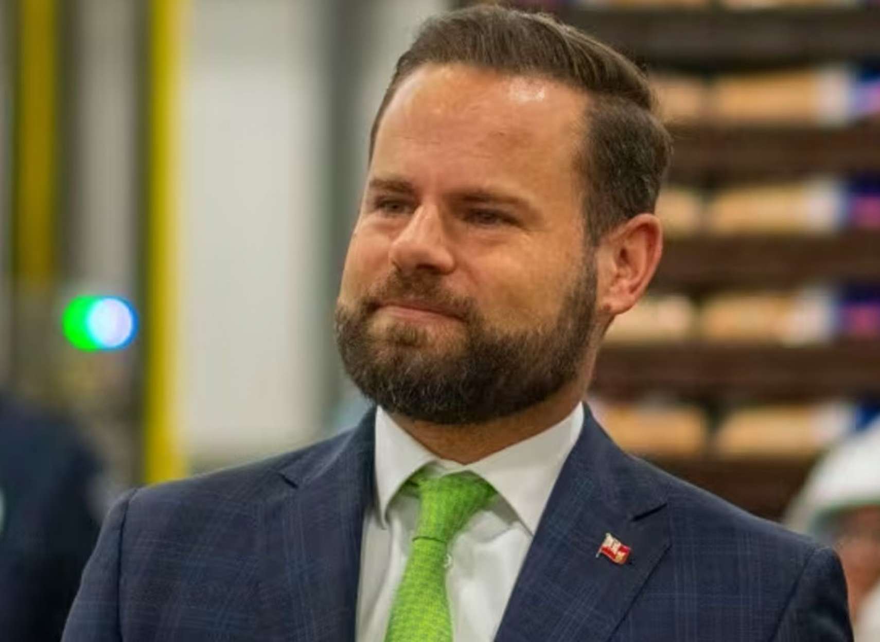 پنج-تغییر-قانون-کار-انتاریو-حقوق-هوش-مصنوعی-تجربه-کار-کانادایی-آگهی-استخدام-امضاء-توافقنامه-دانشجویان