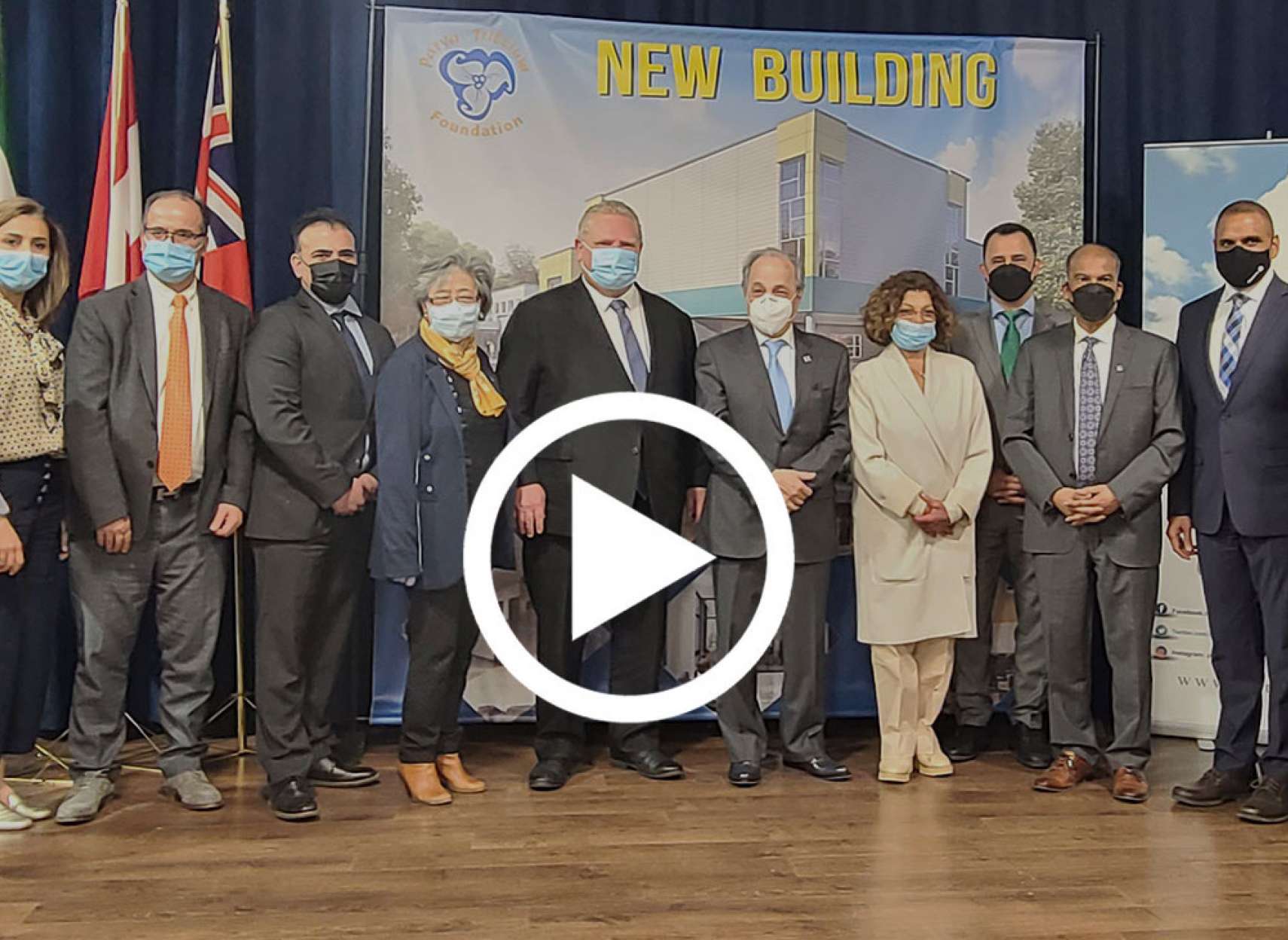 گزارش-فورد-اسکارپتی-کلنگ-گسترش-ساختمان-بنیاد-پریا-را-زدند