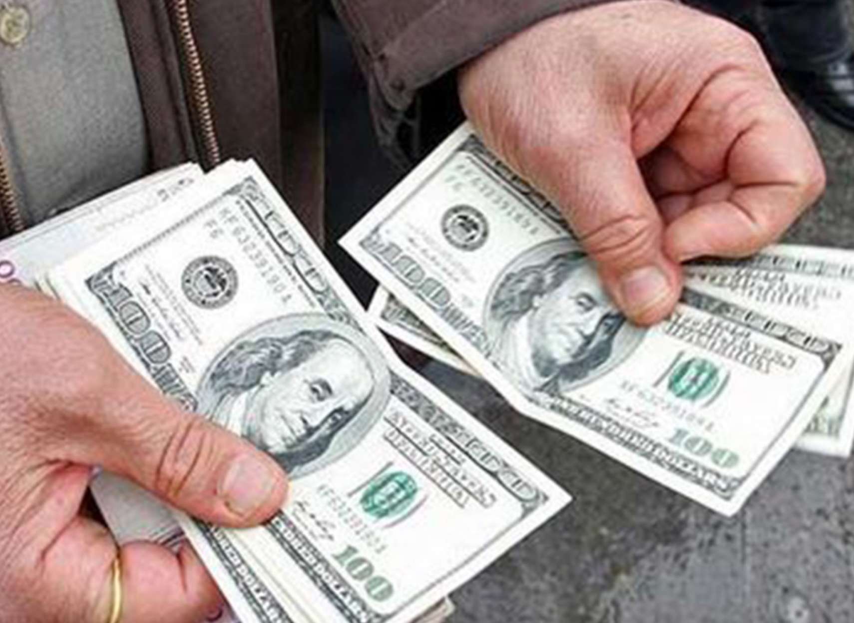 economy-arz-melal-dollar-zir-12000