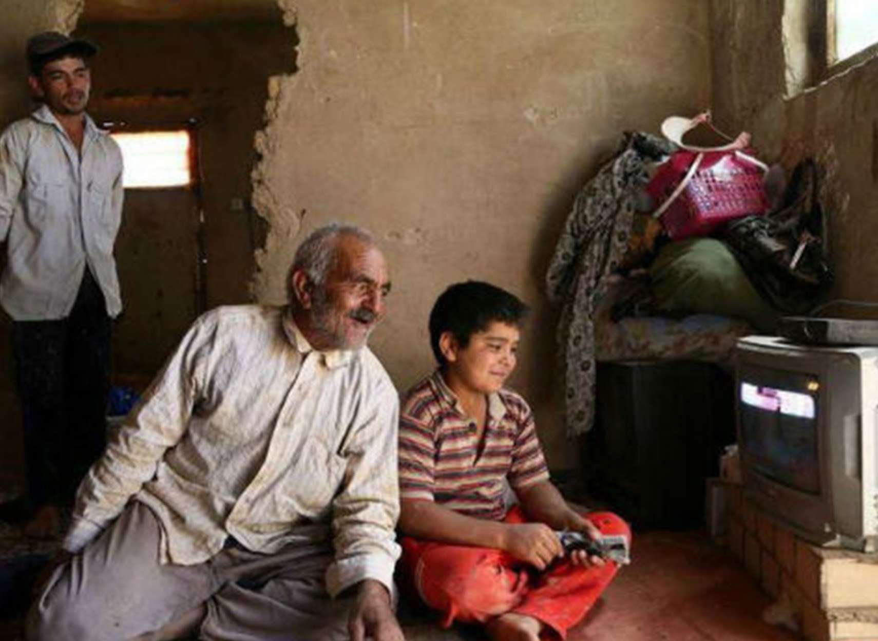 economy-arz-melal-khat-faghr