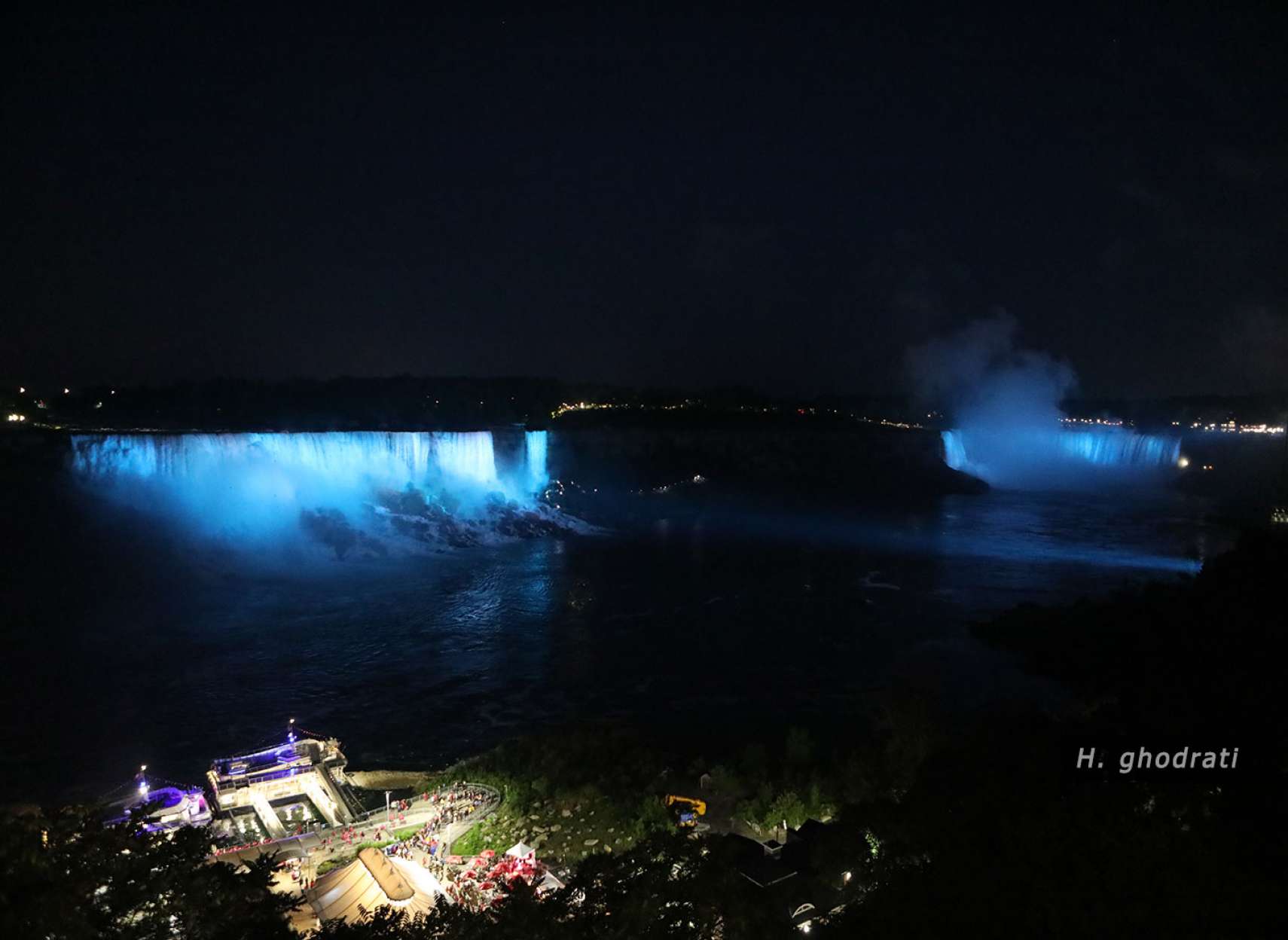شب در آبشار نیاگارا