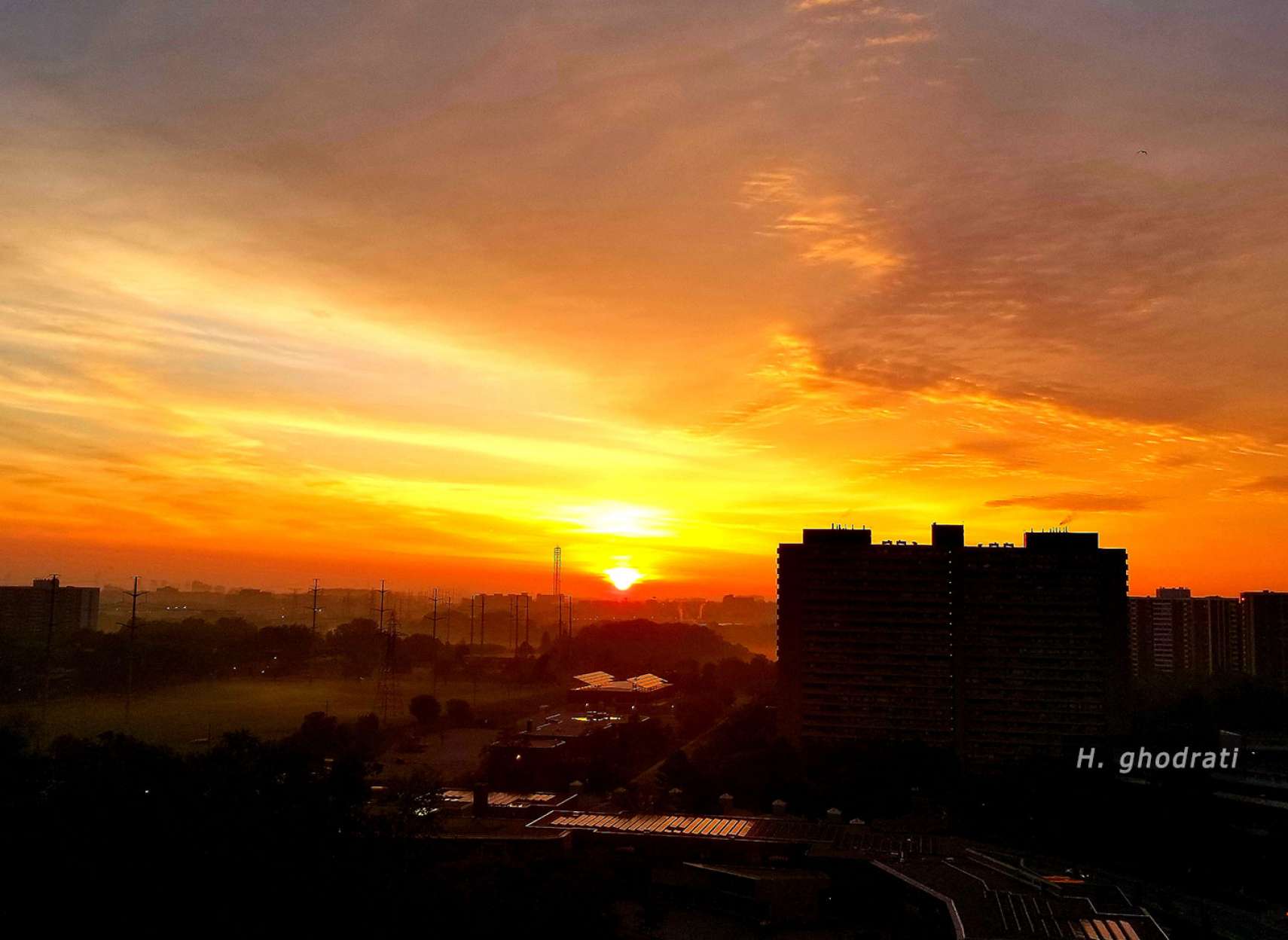 تلالو غروب شهر