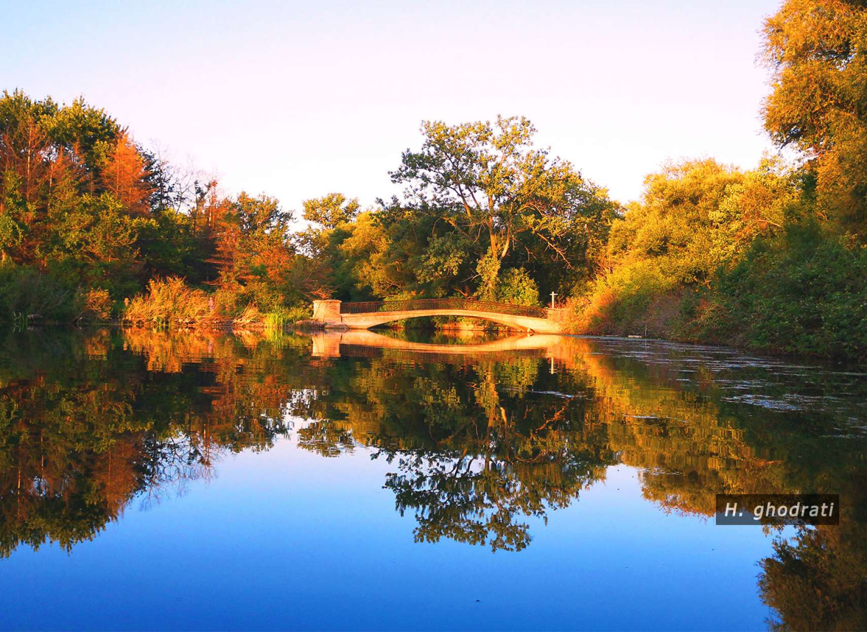 پائیز و پل تنها