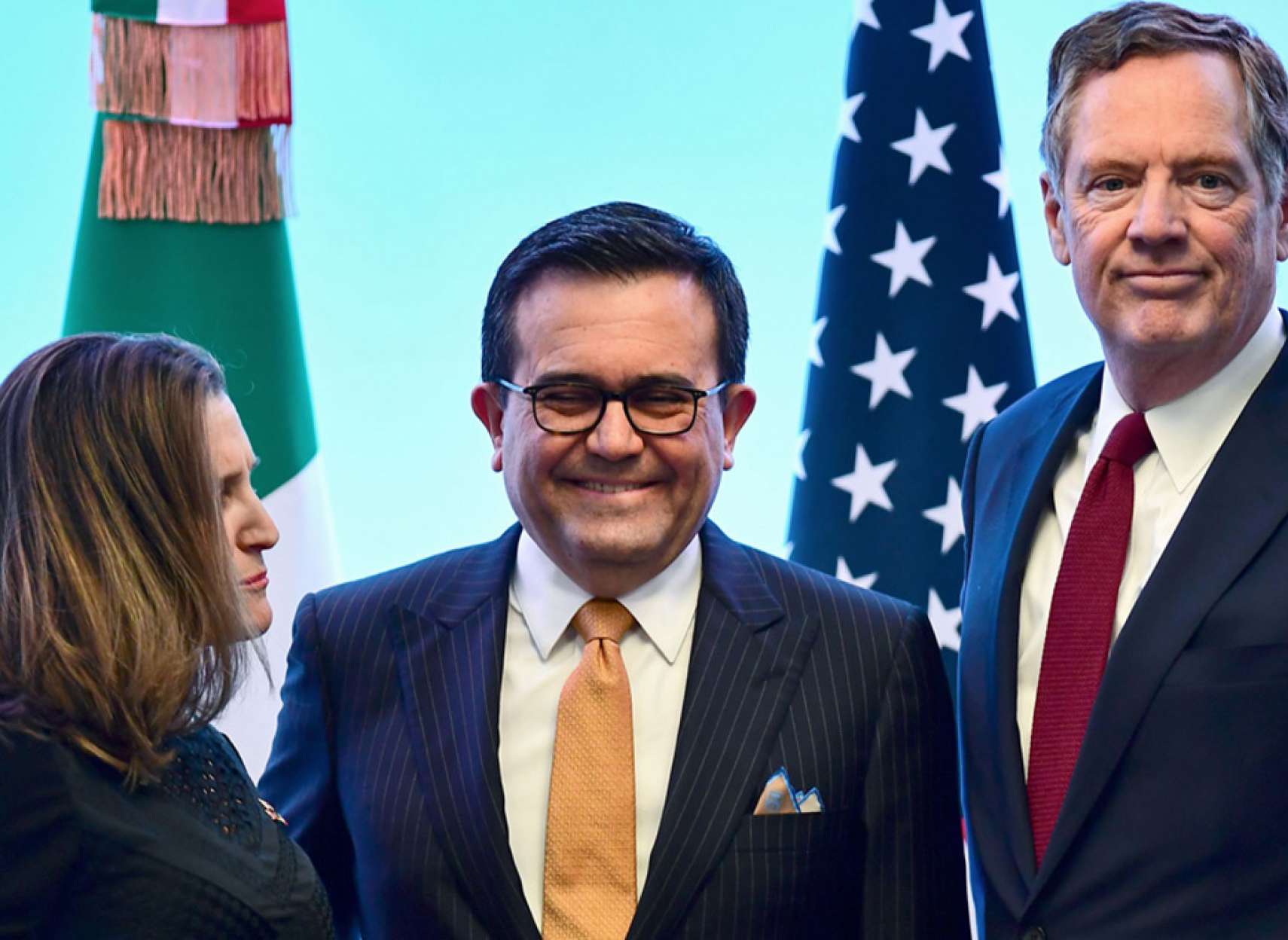 news-amrica-dastkari-gharardad