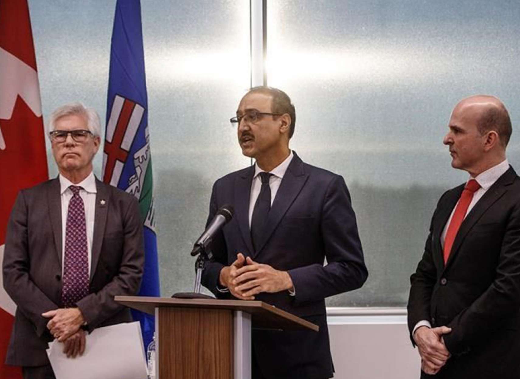 news-canada-komak-nafet