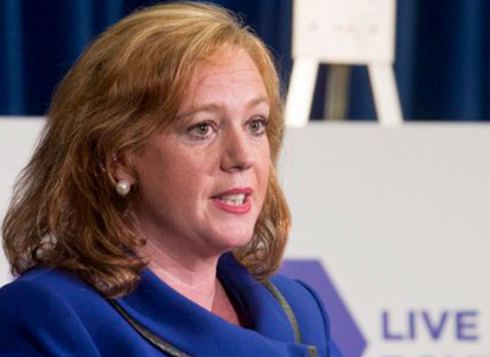 news-ford-suspends-min-life