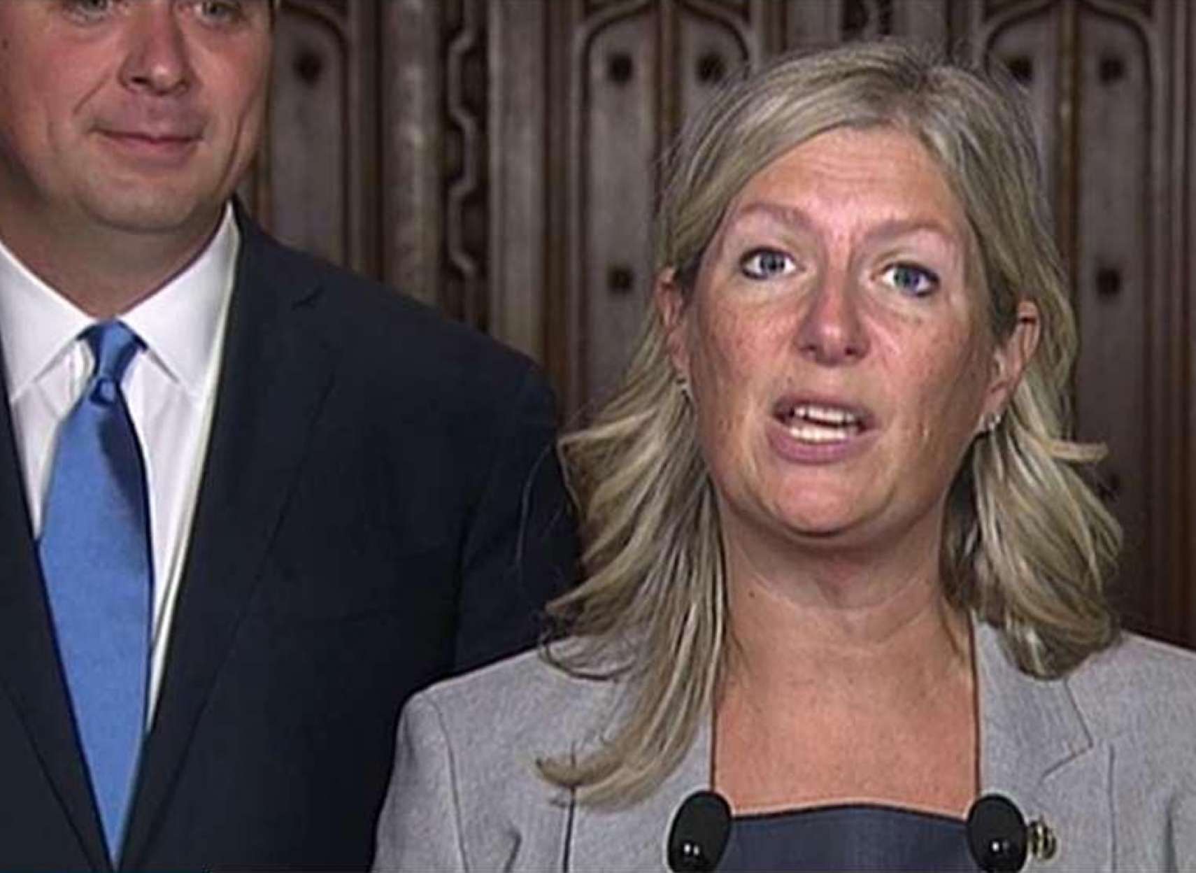 news-leona-tagheer-hezb