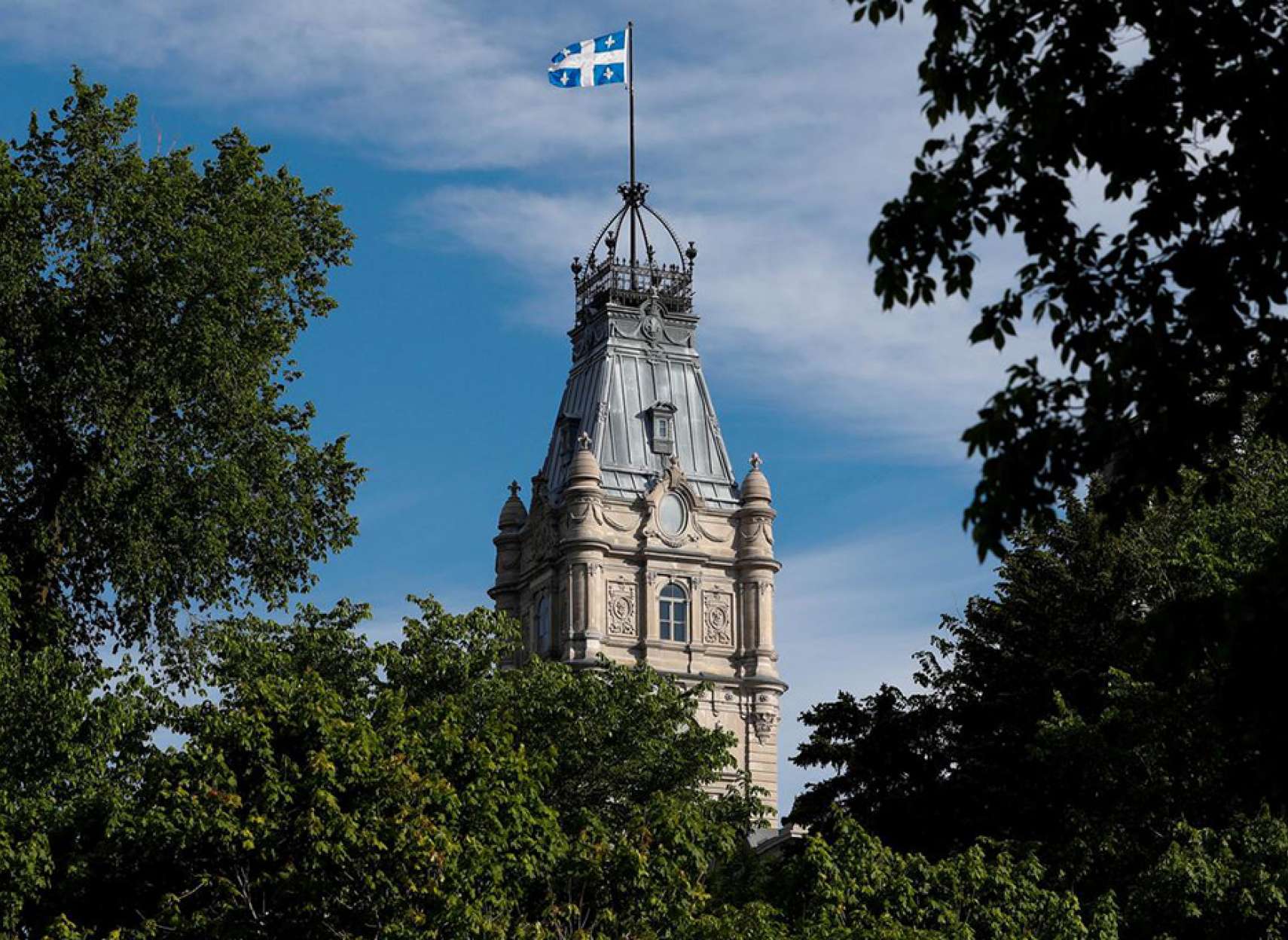 news-quebec-immigration-block