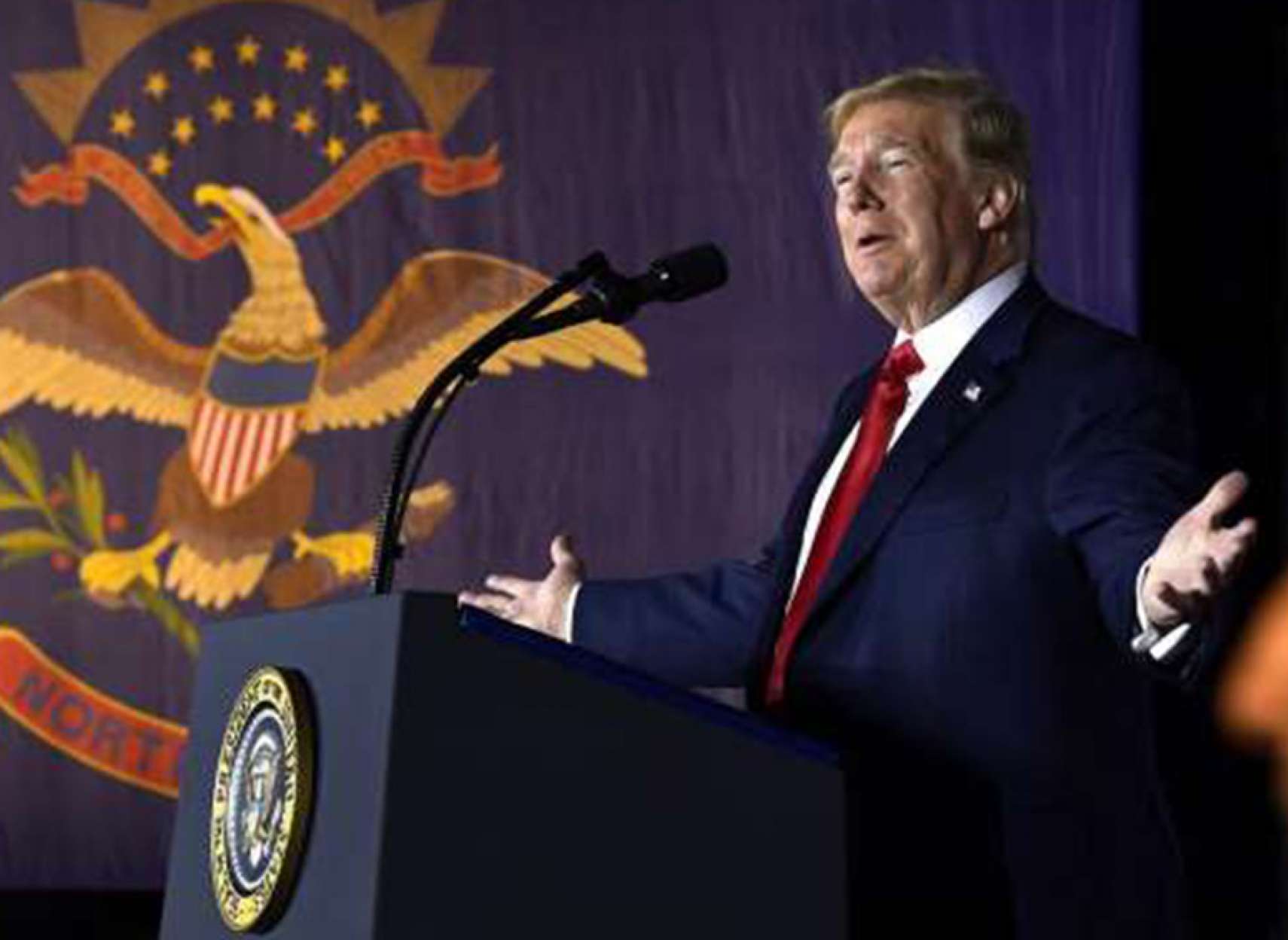 news-trump-down-canada