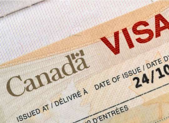خبر-کانادا-آخرین-قوانین-مهاجرت-سوپر-ویزای-والدین-مهاجر-۷-سال-شرکت-بیمه-تغییر