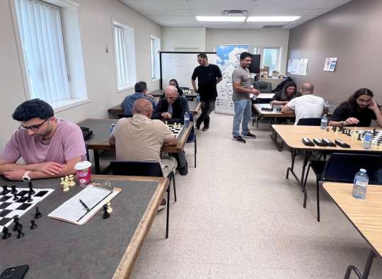 کلوپ-شطرنج-پریا-Parya-Chess-Club-Toronto